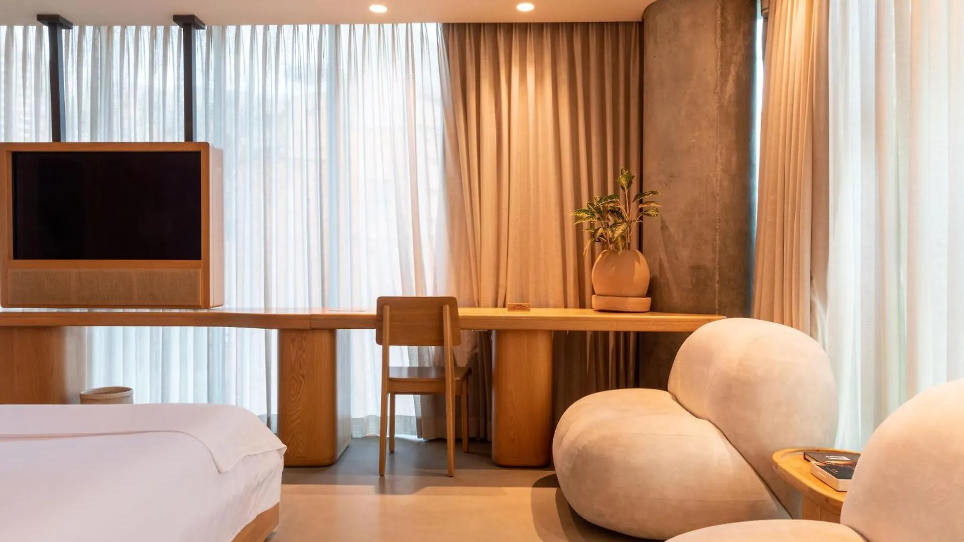 23 Hotel Medellin 5*,