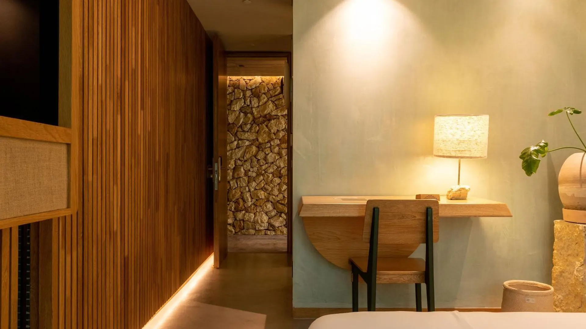 23 Hotel Medellin 5*,
